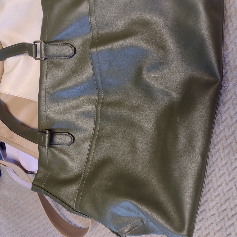 Elegant Green Tote Bag